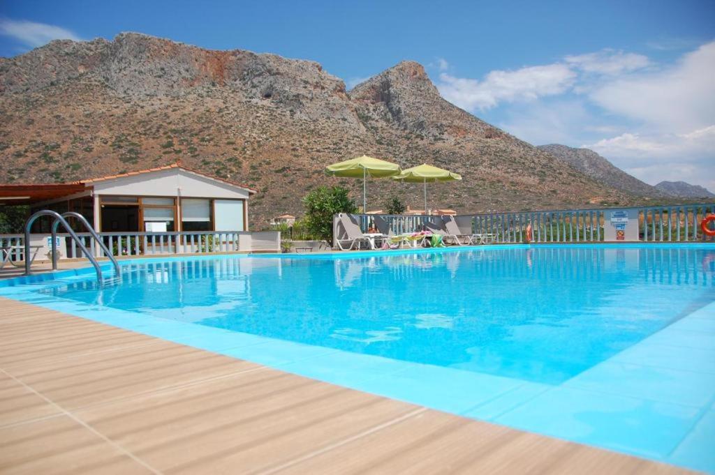 Cathrin Suites Stavrós Dış mekan fotoğraf